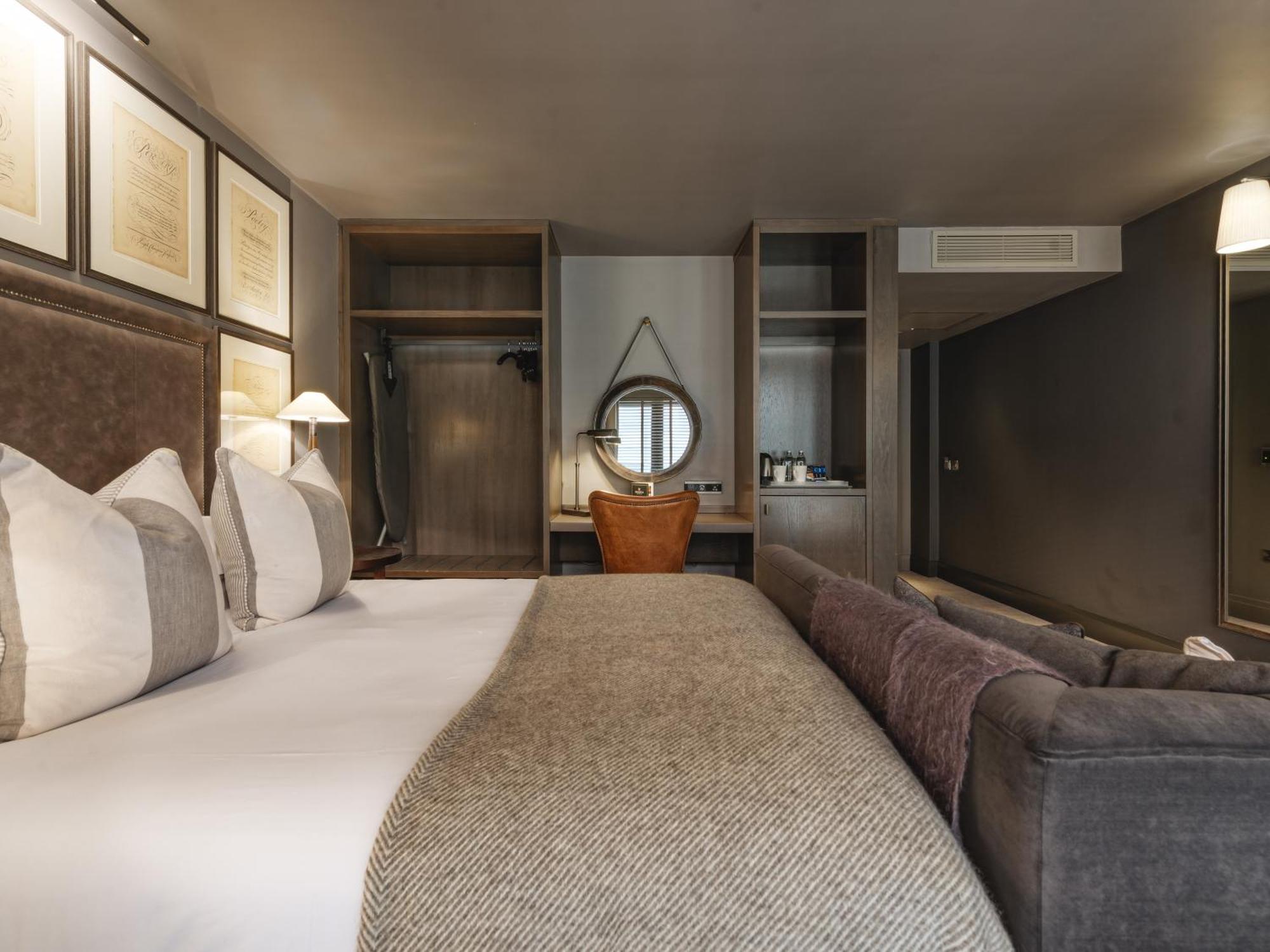 Hotel Dakota
