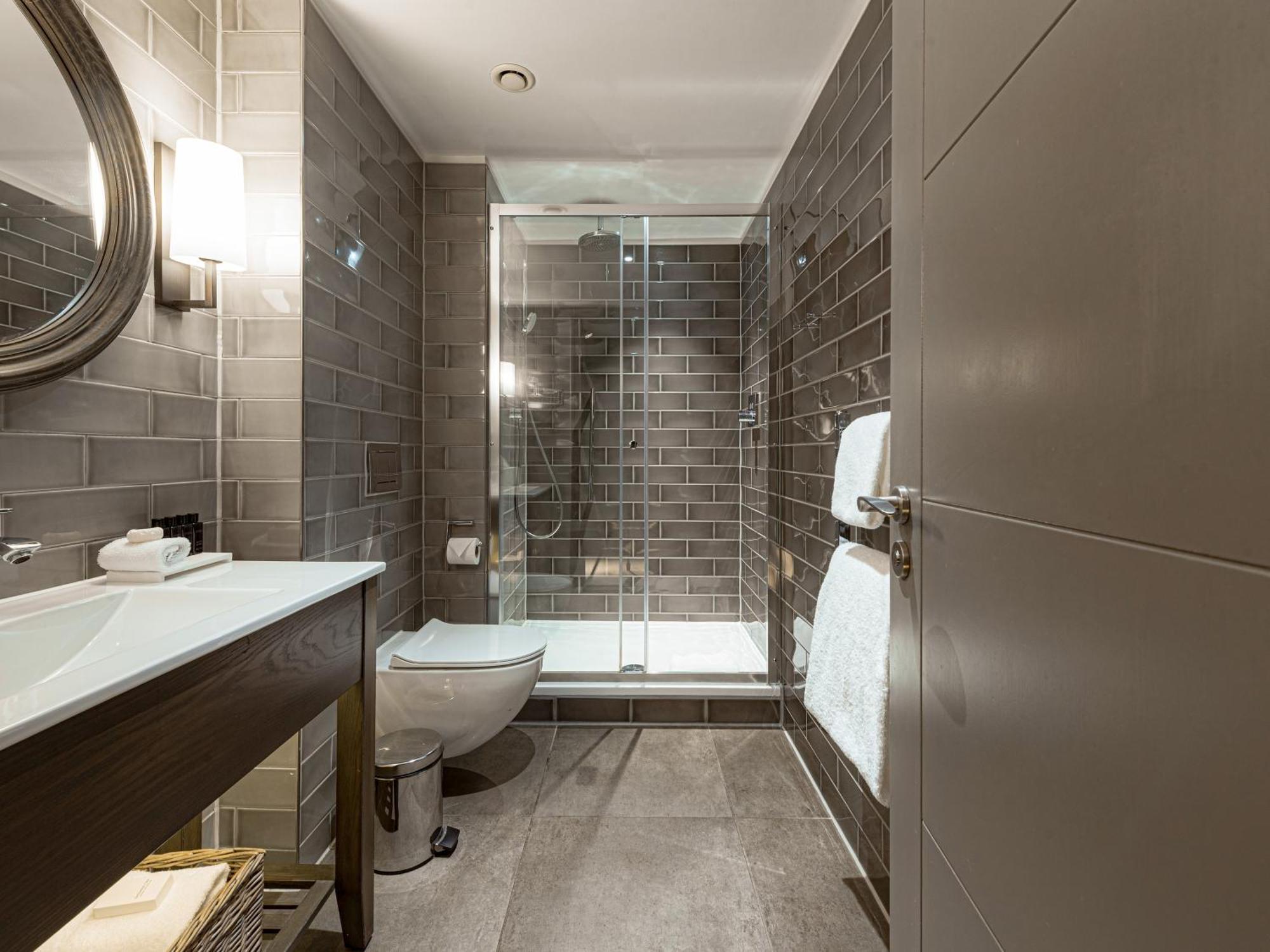 Dakota Hotel 4*